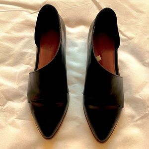 Universal Thread Flats